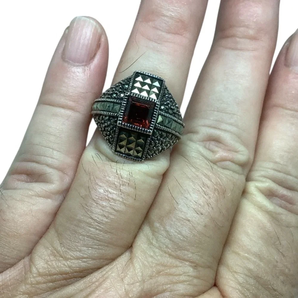 Brighton sterling silver red garnet marcasite ring